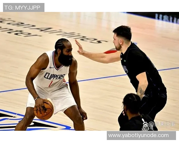 小里认为哈登应获双MVP库里与字母哥的荣誉应归他一份 小里认为哈登应获双MVP库里与字母哥的荣誉应归他一份