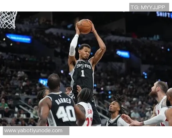 文胖分析：文班场均三分出手减少六次或将助力他迈向MVP之路