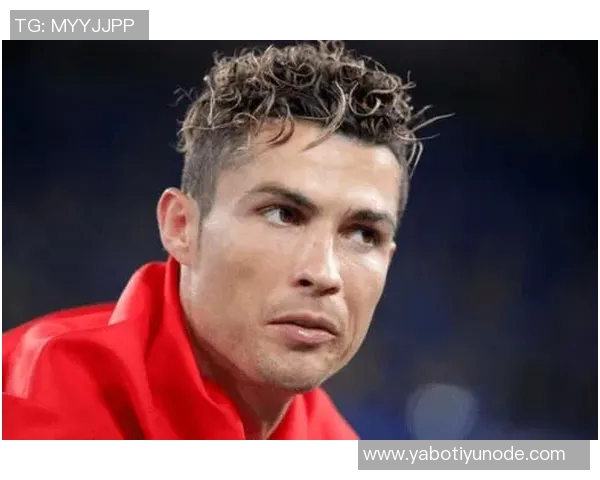 C罗社交媒体分享新造型清爽寸头引发粉丝热议 C罗社交媒体分享新造型清爽寸头引发粉丝热议