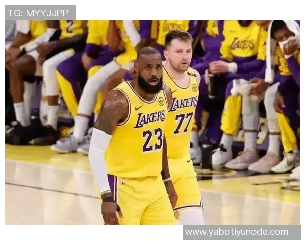 詹姆斯本周将与南湾湖人队合练今日未安排训练活动 詹姆斯本周将与南湾湖人队合练今日未安排训练活动